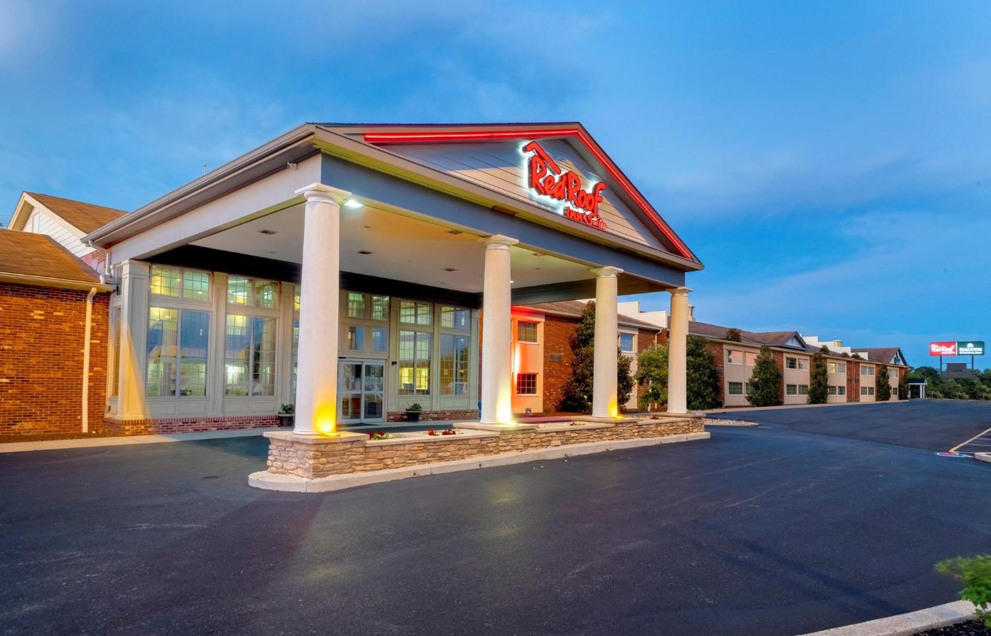 Red Roof Inn & Suites Wilmington - Нью-Касл Екстер'єр фото