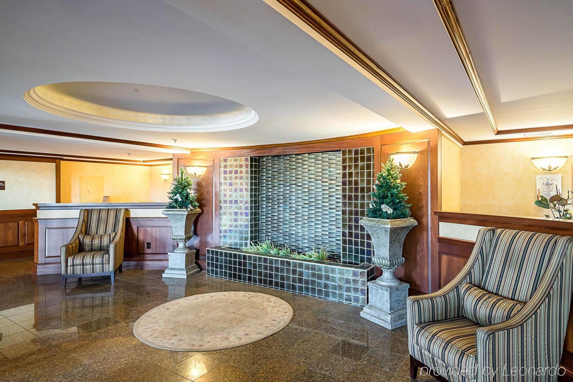 Red Roof Inn & Suites Wilmington - Нью-Касл Екстер'єр фото