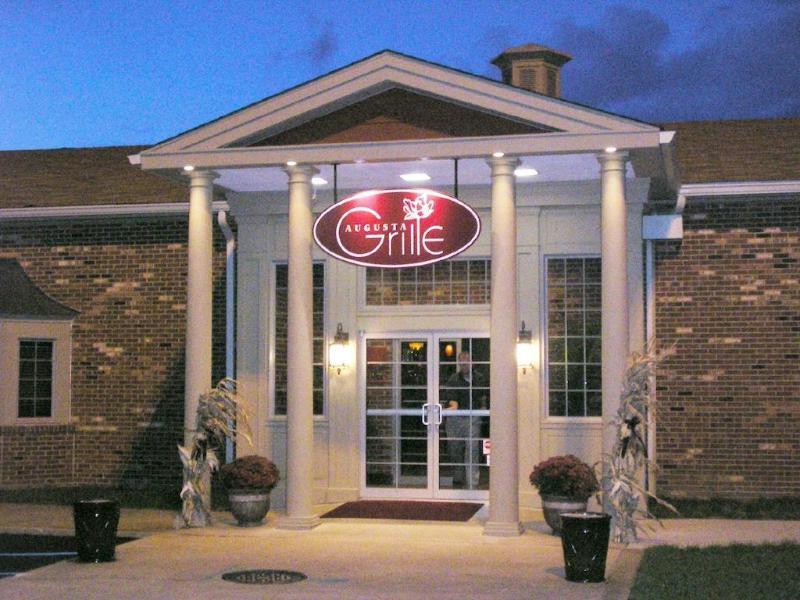 Red Roof Inn & Suites Wilmington - Нью-Касл Екстер'єр фото